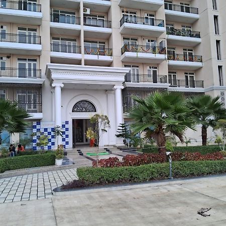 Omaxe Hi Tech City Infront Of Triveni Sangam River Giri Homestay Allāhābād Junction Exterior foto