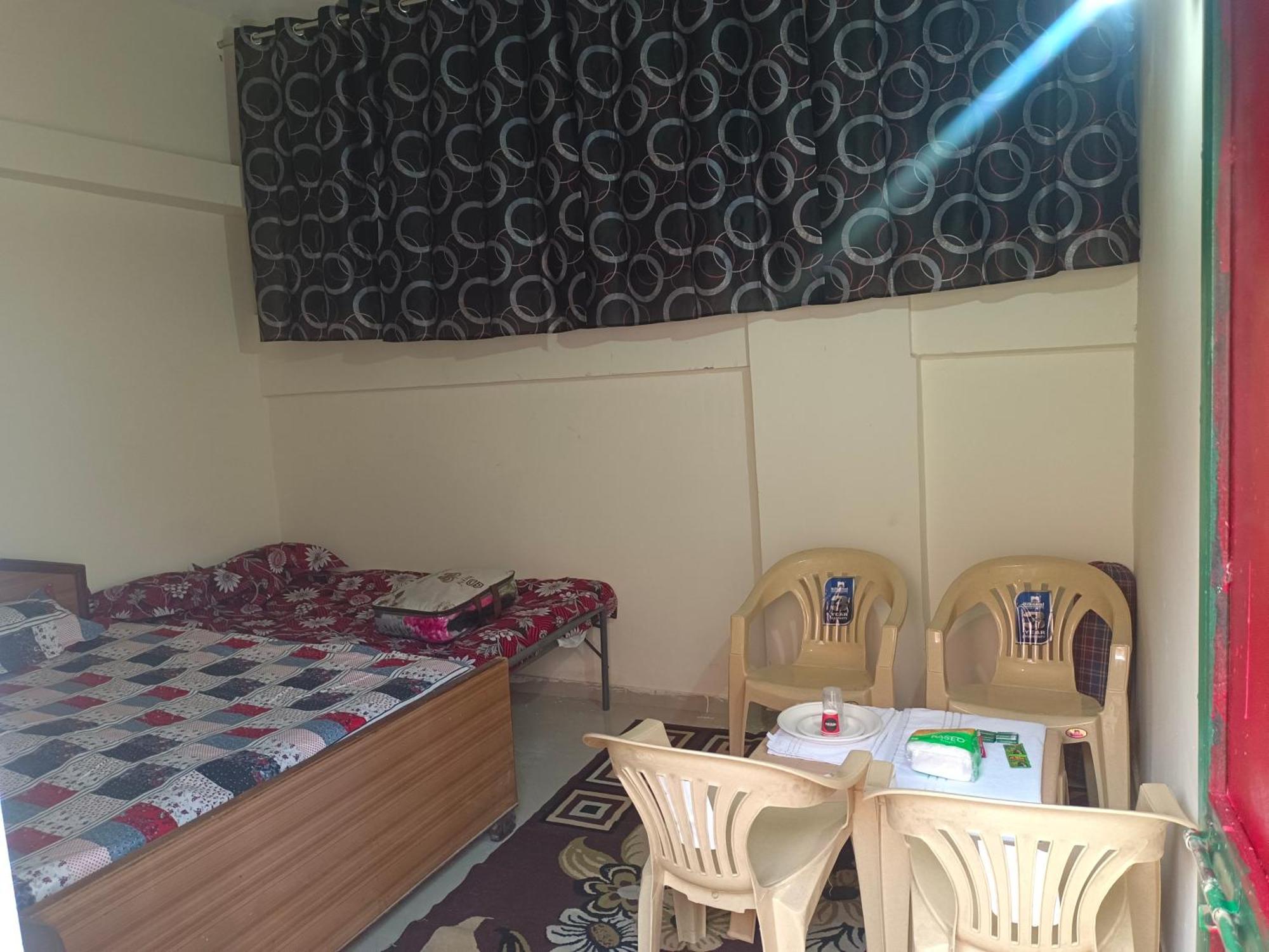 Omaxe Hi Tech City Infront Of Triveni Sangam River Giri Homestay Allāhābād Junction Exterior foto
